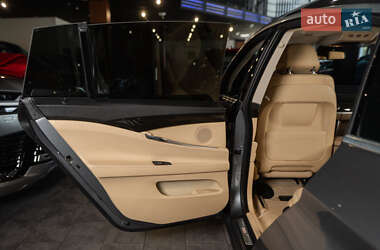 Лифтбек BMW 5 Series GT 2014 в 