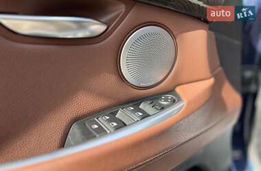 Лифтбек BMW 5 Series GT 2012 в 