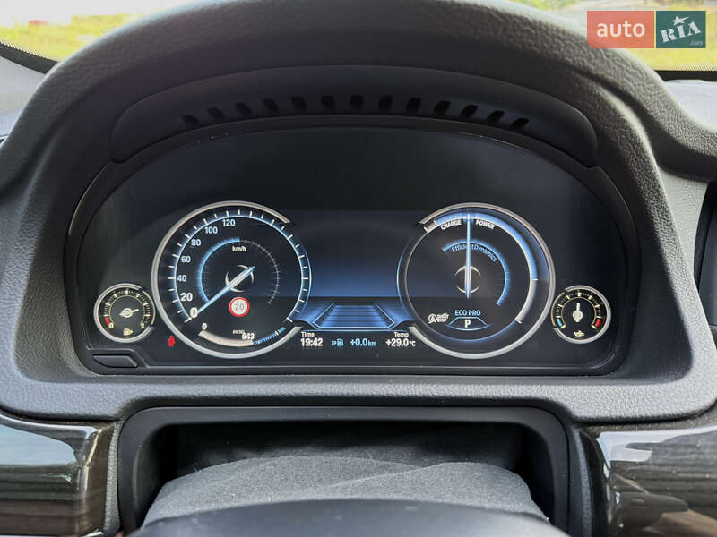 Лифтбек BMW 5 Series GT 2016 в Киеве фото 85 Лифтбек BMW 5 Series GT 2016 в Киеве