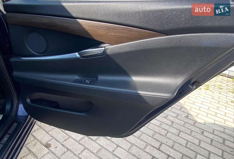 Лифтбек BMW 5 Series GT 2013 в Ровно