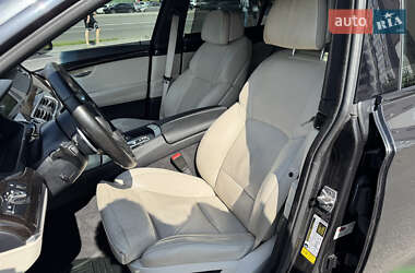Лифтбек BMW 5 Series GT 2011 в 