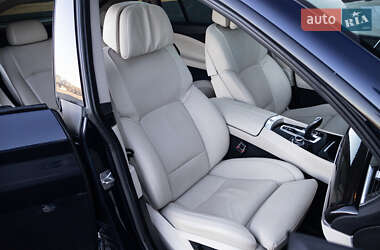 Лифтбек BMW 5 Series GT 2011 в 