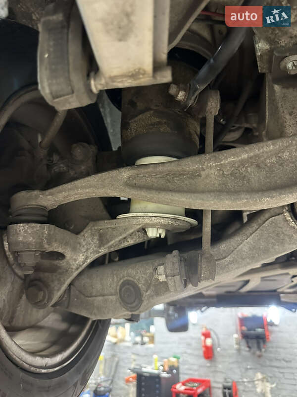 Лифтбек BMW 5 Series GT 2011 в Киеве фото 73 Лифтбек BMW 5 Series GT 2011 в Киеве