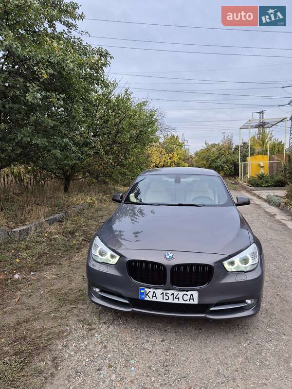 BMW 5 Series GT 2012