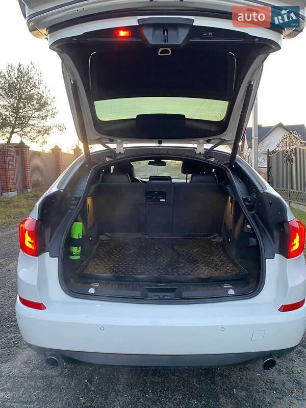 Лифтбек BMW 5 Series GT 2014 в Новояворовске