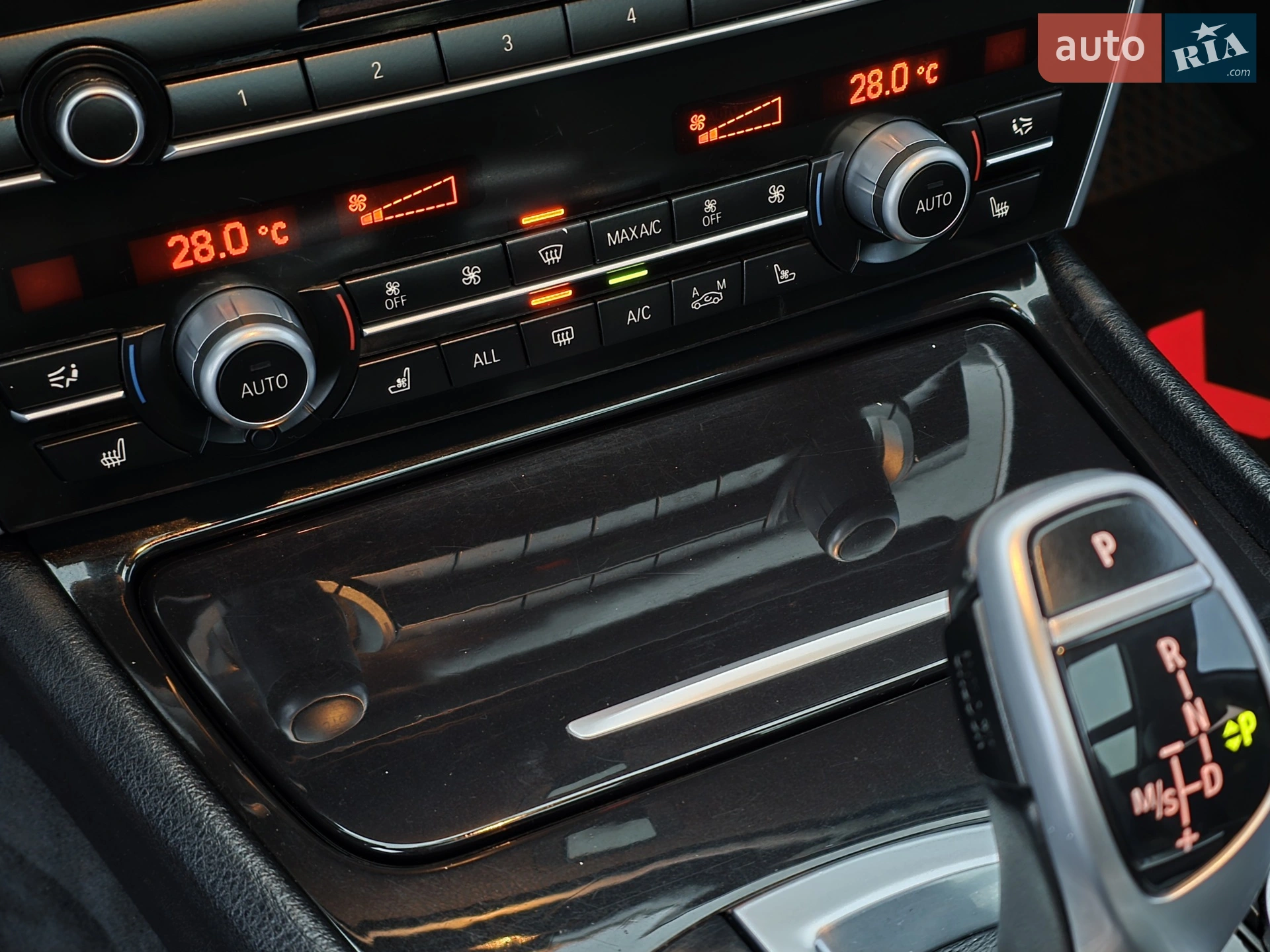 2010 BMW 5er - мініатюра 46