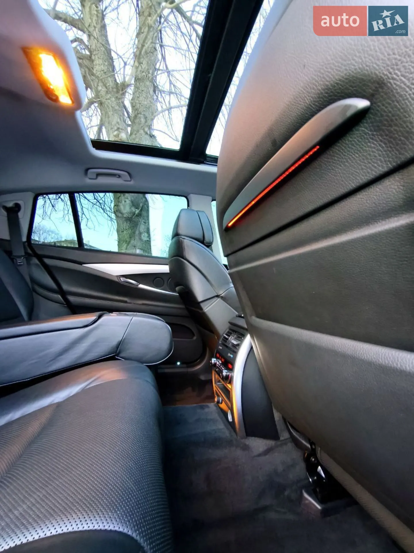 2010 BMW 5er - мініатюра 24