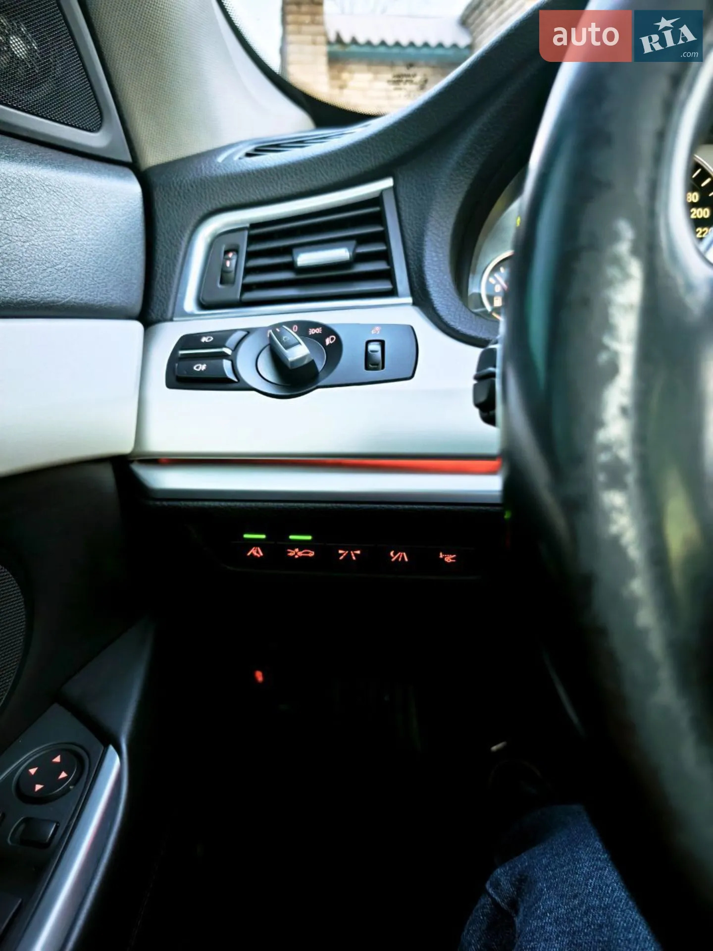 2010 BMW 5er - мініатюра 34