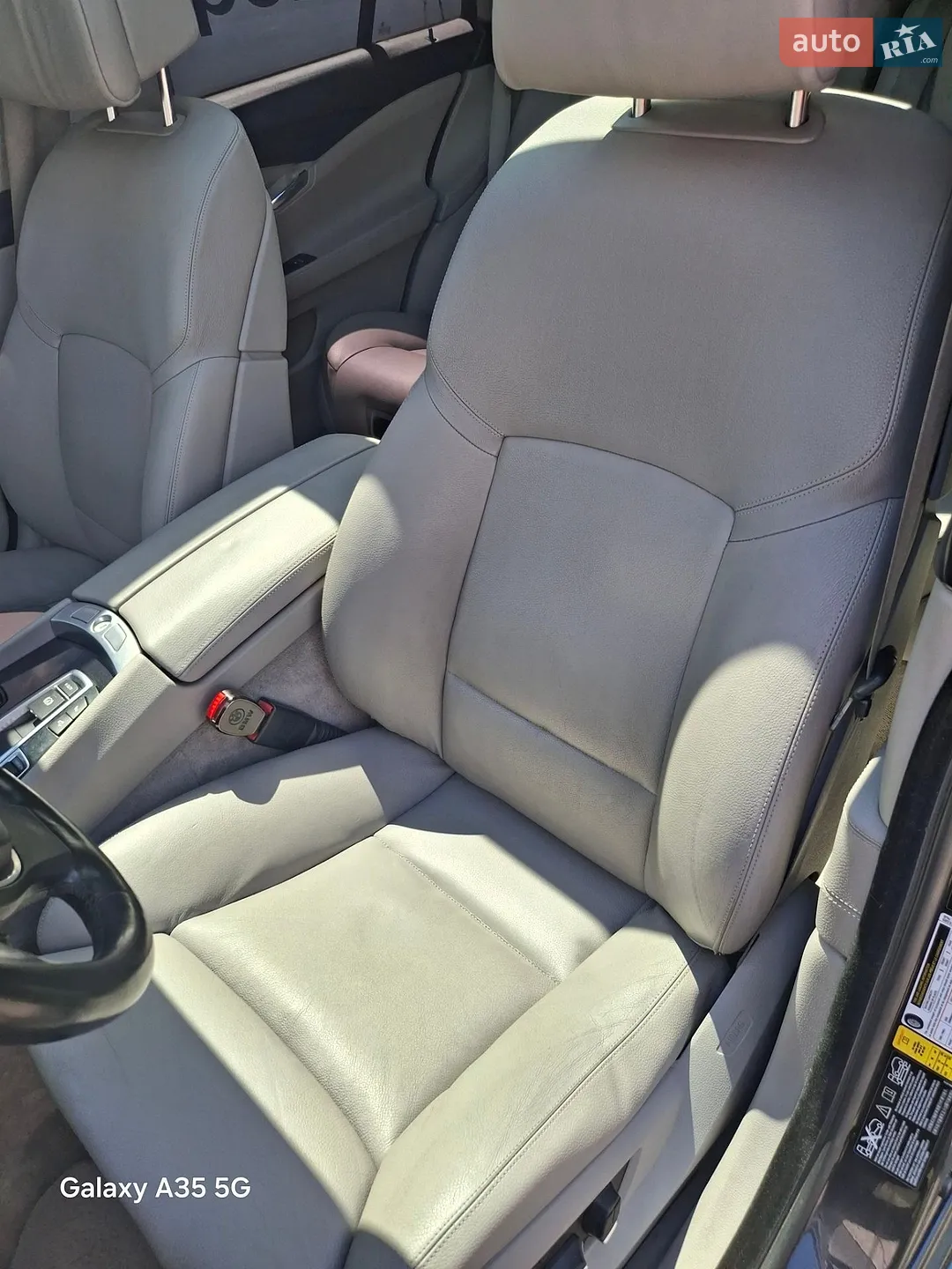 2010 BMW 5er - мініатюра 26