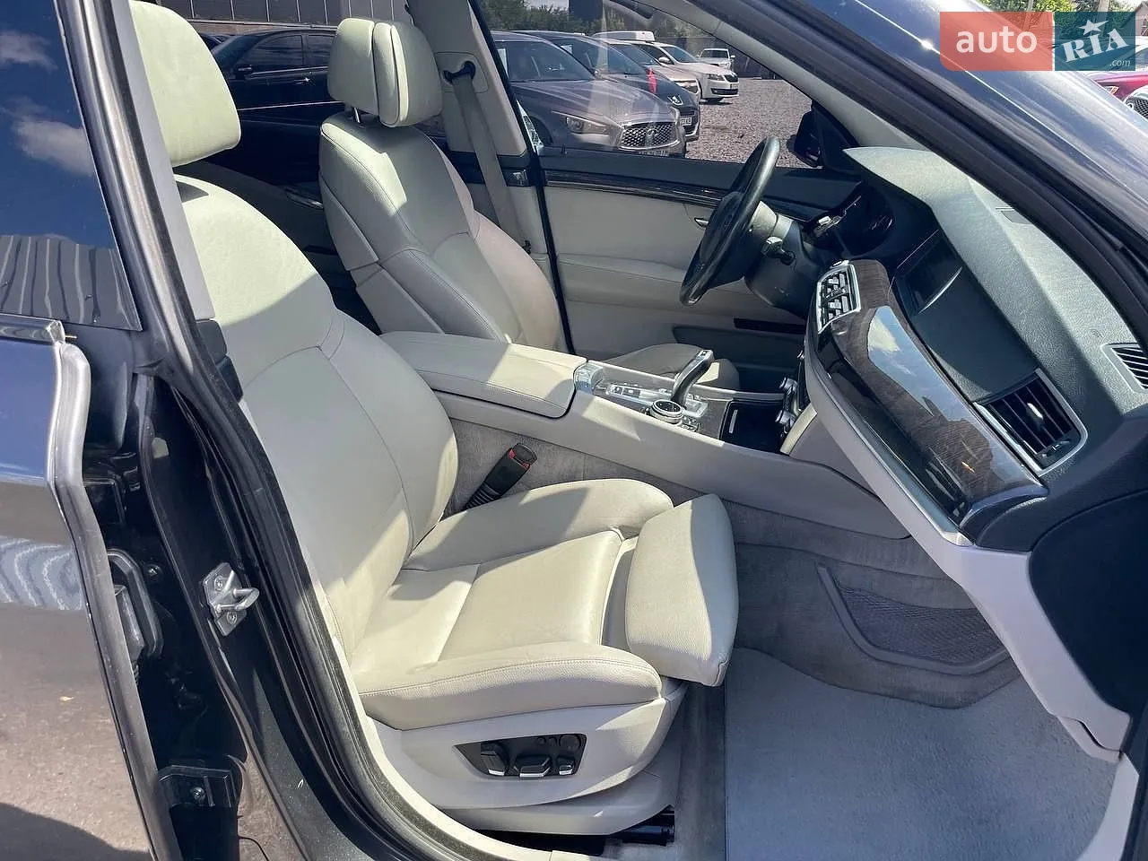 2010 BMW 5er - мініатюра 11