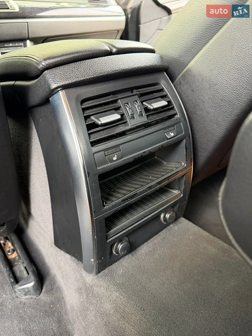 2010 BMW 5er - мініатюра 7