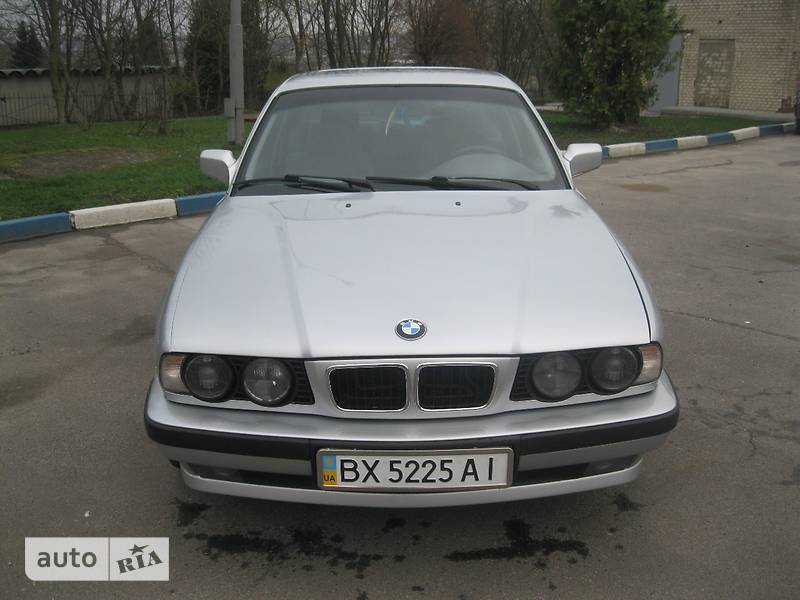 Седан BMW 5 Series 1995 в Хмельницком