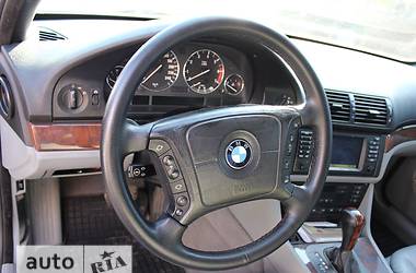 Седан BMW 5 Series 2001 в 