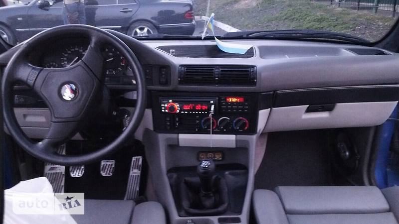 Седан BMW 5 Series 1993 в Киеве