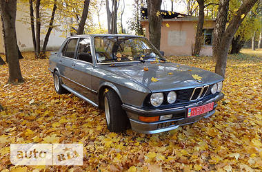 Седан BMW 5 Series 1984 в 