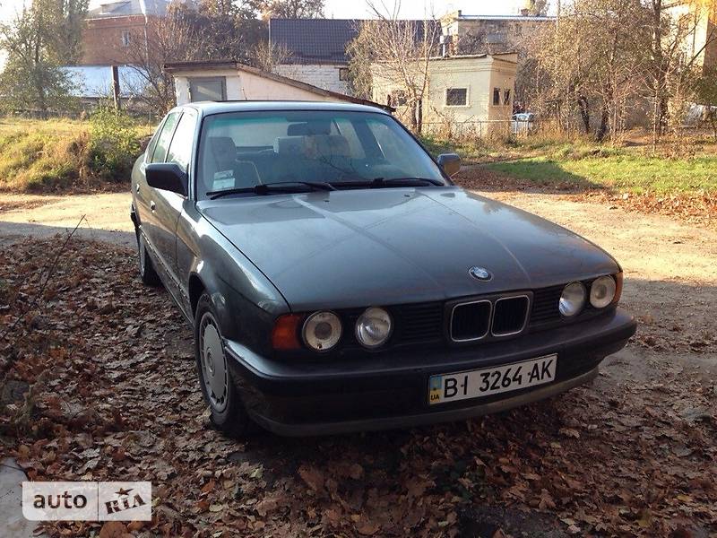 Седан BMW 5 Series 1990 в Полтаві