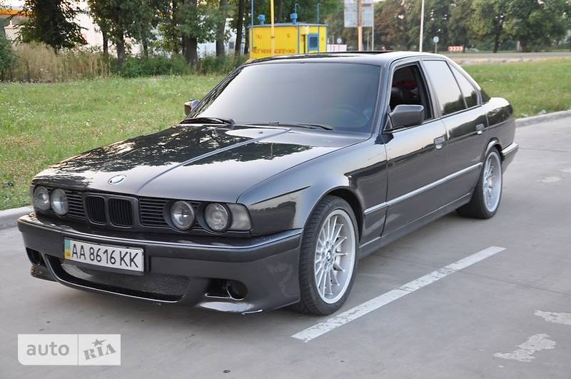 Седан BMW 5 Series 1990 в 