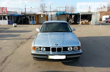 Седан BMW 5 Series 1990 в Киеве