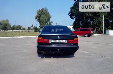 Седан BMW 5 Series 1990 в Емильчине