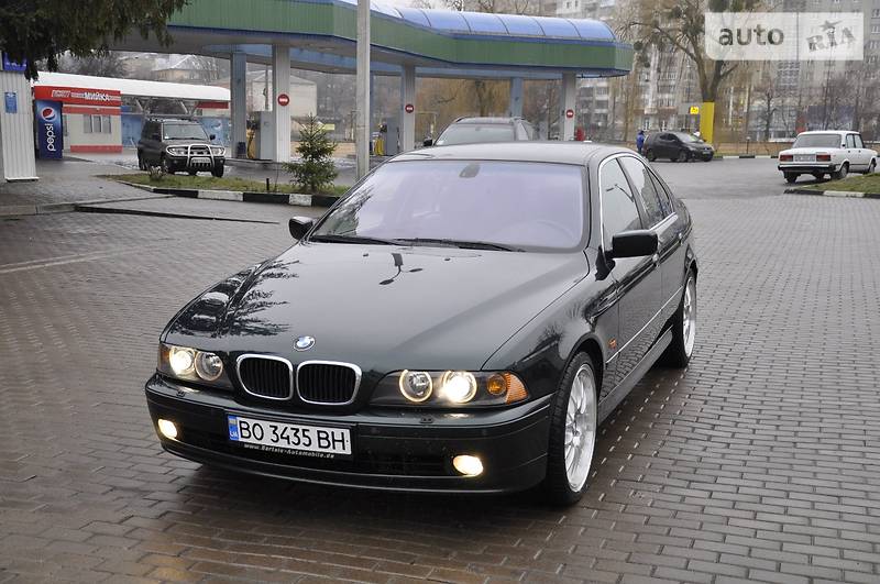 Седан BMW 5 Series 2002 в Ровно