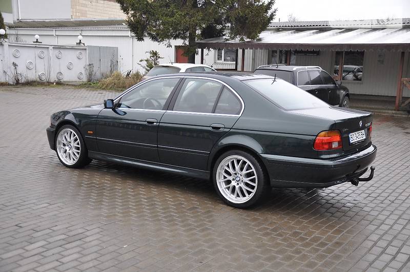 Седан BMW 5 Series 2002 в Ровно
