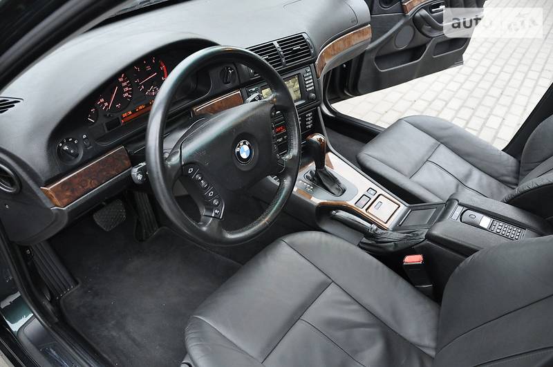 Седан BMW 5 Series 2002 в Ровно