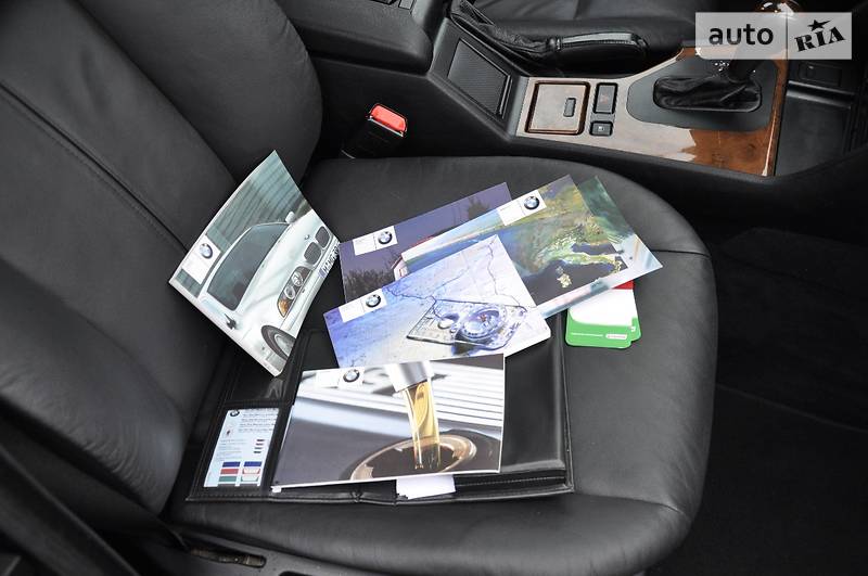 Седан BMW 5 Series 2002 в Ровно