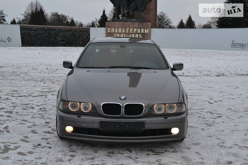 Седан BMW 5 Series 2003 в Ровно