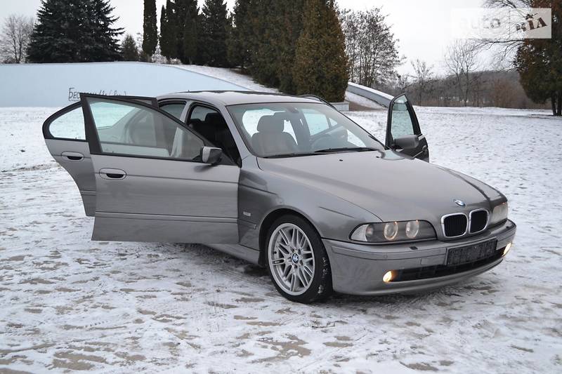 Седан BMW 5 Series 2003 в Ровно