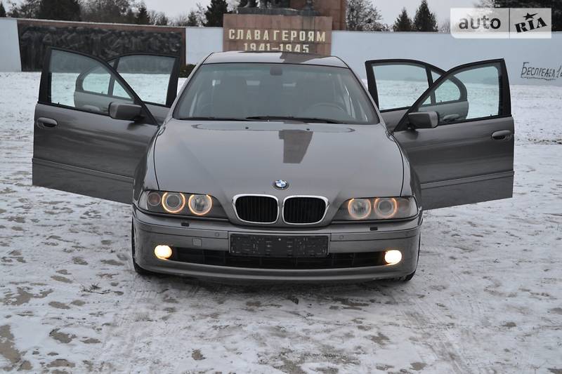 Седан BMW 5 Series 2003 в Ровно