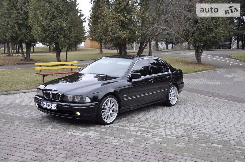 Седан BMW 5 Series 2003 в Ровно