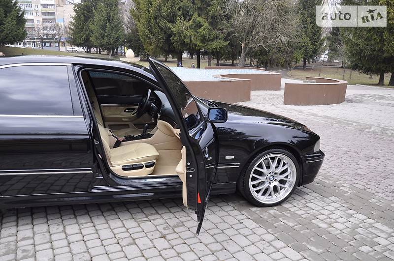 Седан BMW 5 Series 2003 в Ровно