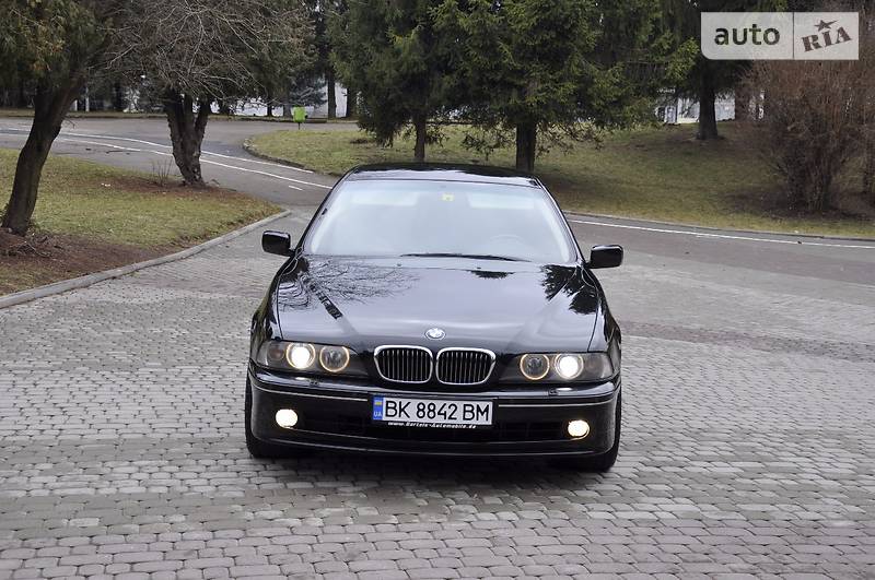 Седан BMW 5 Series 2003 в Ровно