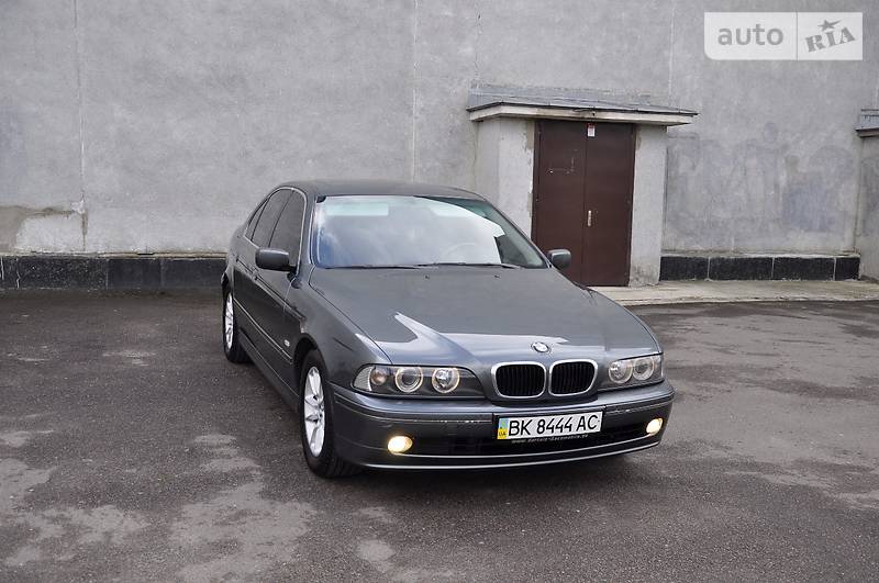 Седан BMW 5 Series 2003 в Ровно