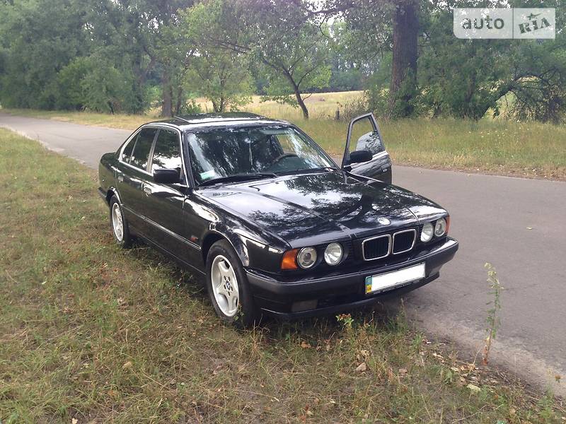 Седан BMW 5 Series 1995 в Киеве