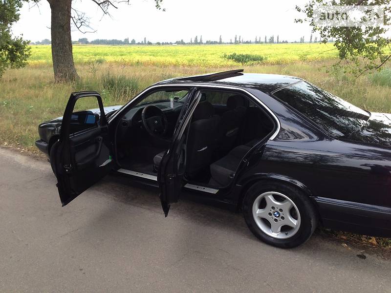 Седан BMW 5 Series 1995 в Киеве