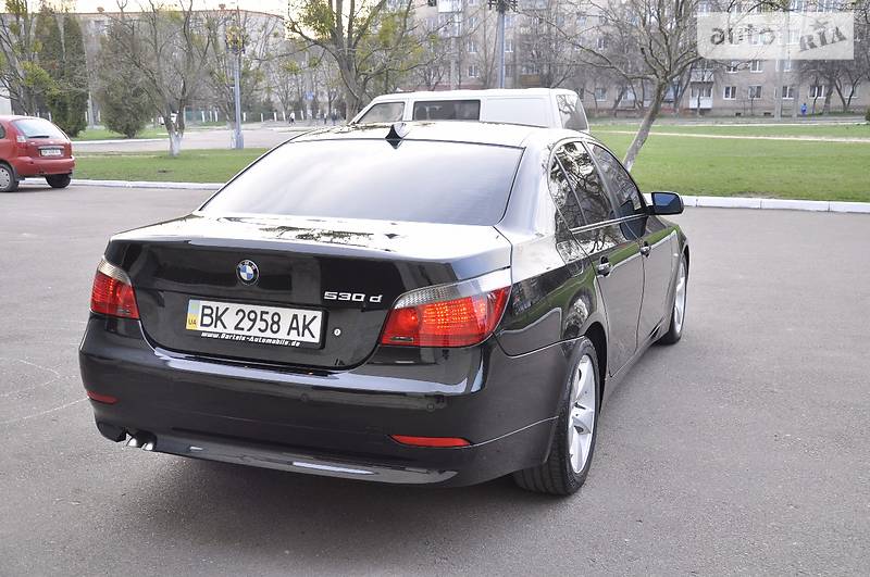 Седан BMW 5 Series 2004 в Ровно