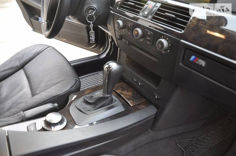 Седан BMW 5 Series 2004 в Ровно