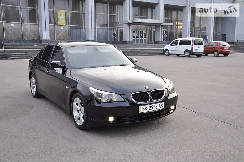 Седан BMW 5 Series 2004 в Ровно