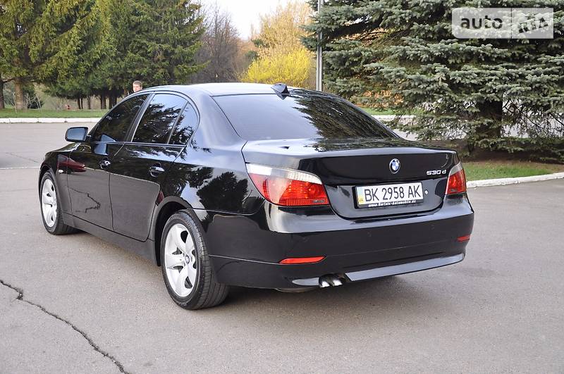 Седан BMW 5 Series 2004 в Ровно