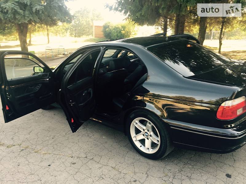 Седан BMW 5 Series 2003 в Ровно