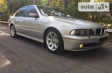 Седан BMW 5 Series 2000 в Новой Каховке