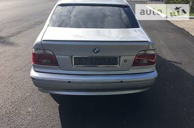 Седан BMW 5 Series 2000 в Новой Каховке