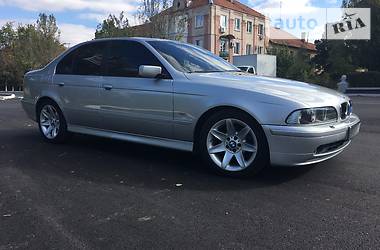 Седан BMW 5 Series 2000 в Новой Каховке