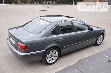 Седан BMW 5 Series 2002 в Ровно