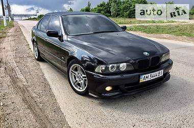 Седан BMW 5 Series 2001 в Киеве