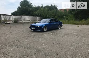 Седан BMW 5 Series 1993 в Хмельницком