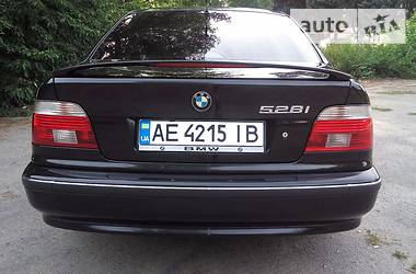Седан BMW 5 Series 1997 в Марганце