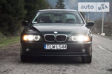 Седан BMW 5 Series 2001 в Межгорье