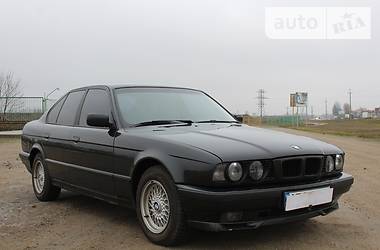 Седан BMW 5 Series 1993 в Днепре